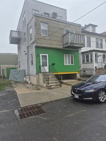 22 Wegman Court Jersey City NJ 07305
