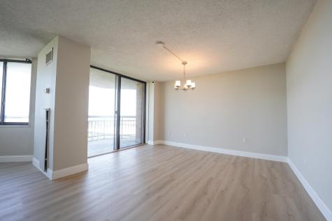 1021 Harmon Cove Tower Secaucus NJ 07094