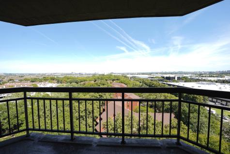 1021 Harmon Cove Tower Secaucus NJ 07094