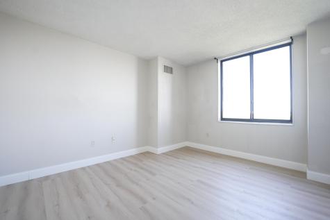 1021 Harmon Cove Tower Secaucus NJ 07094