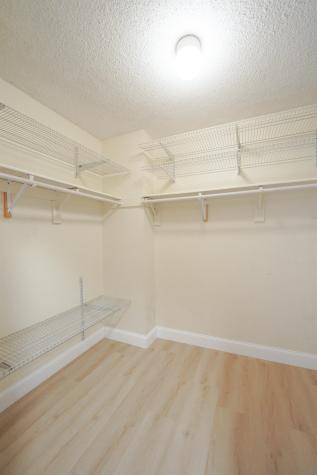 1021 Harmon Cove Tower Secaucus NJ 07094