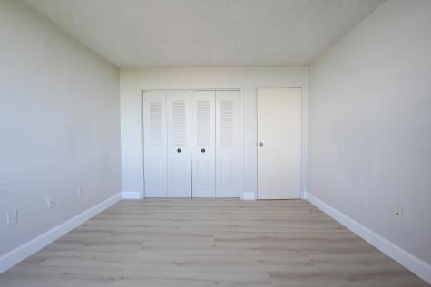 1021 Harmon Cove Tower Secaucus NJ 07094