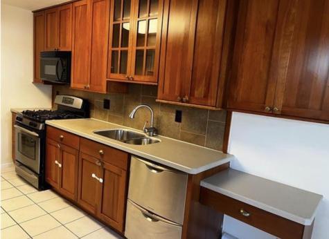 32 Riverview Court Secaucus NJ 07094