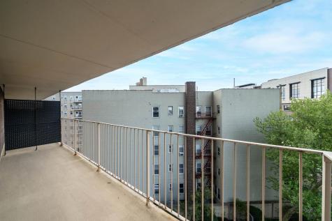6040 Boulevard East West New York NJ 07093