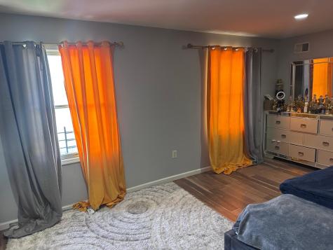 287 Old Bergen Road Jersey City NJ 07305-0000