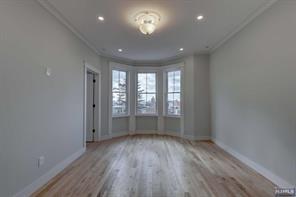 618 14th Street Union City NJ 07087