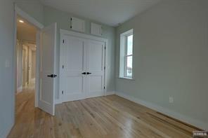 618 14th Street Union City NJ 07087