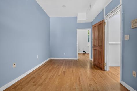 112 Waverly Street Jersey City NJ 07306-1007