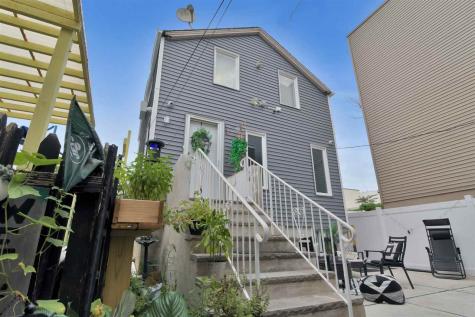 212 Congress Street Jersey City NJ 07307