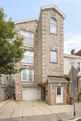304 49th Street Union City NJ 07087