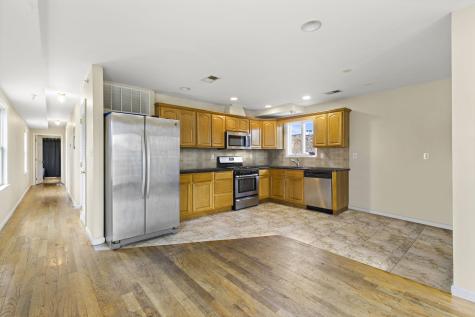 304 49th Street Union City NJ 07087