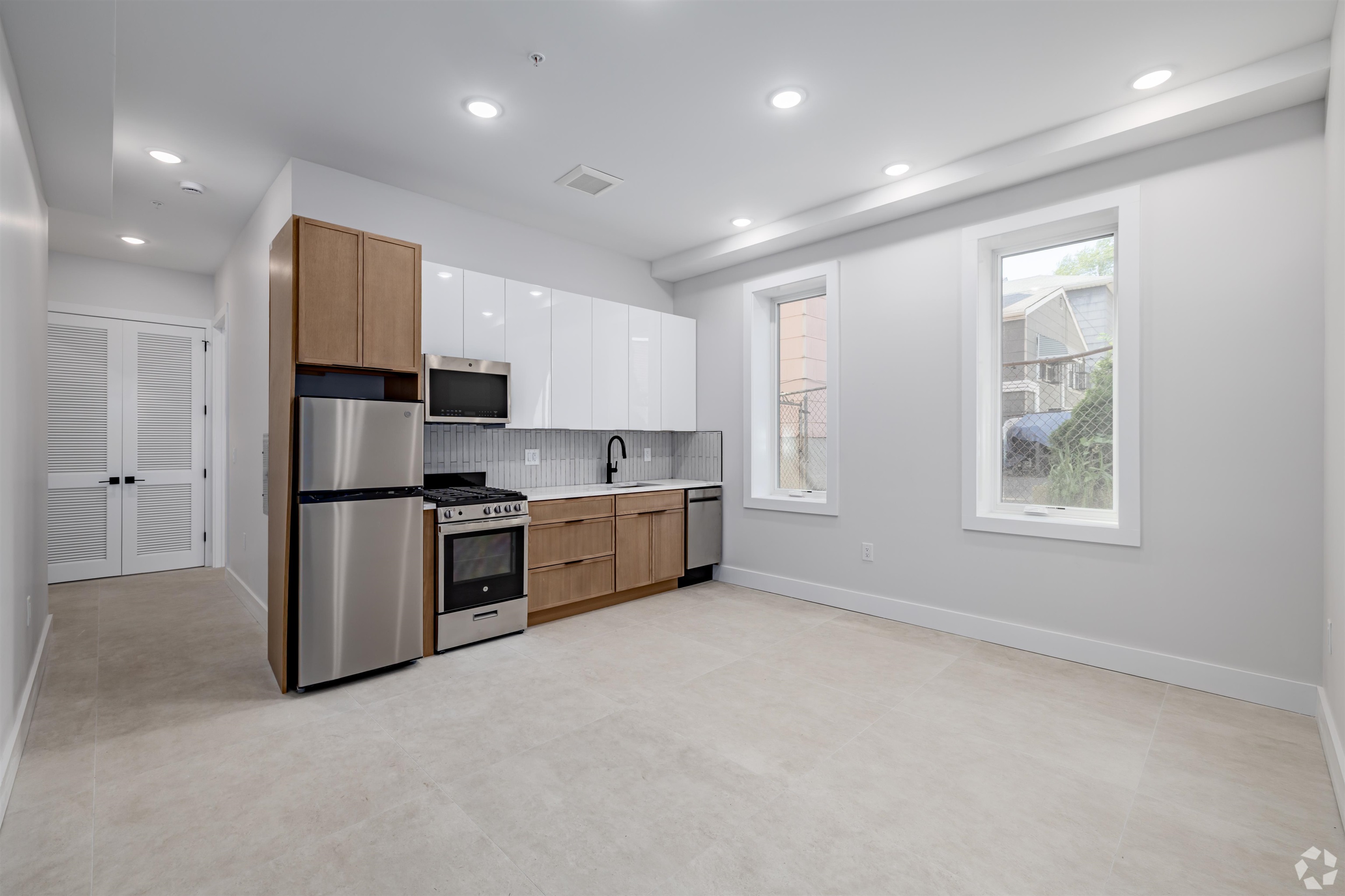 40 Lembeck Avenue Jersey City NJ 07305