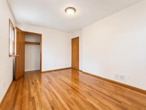 336 Avenue E Bayonne NJ 07002