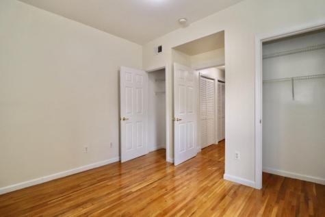 34 Court House Place Jersey City NJ 07306