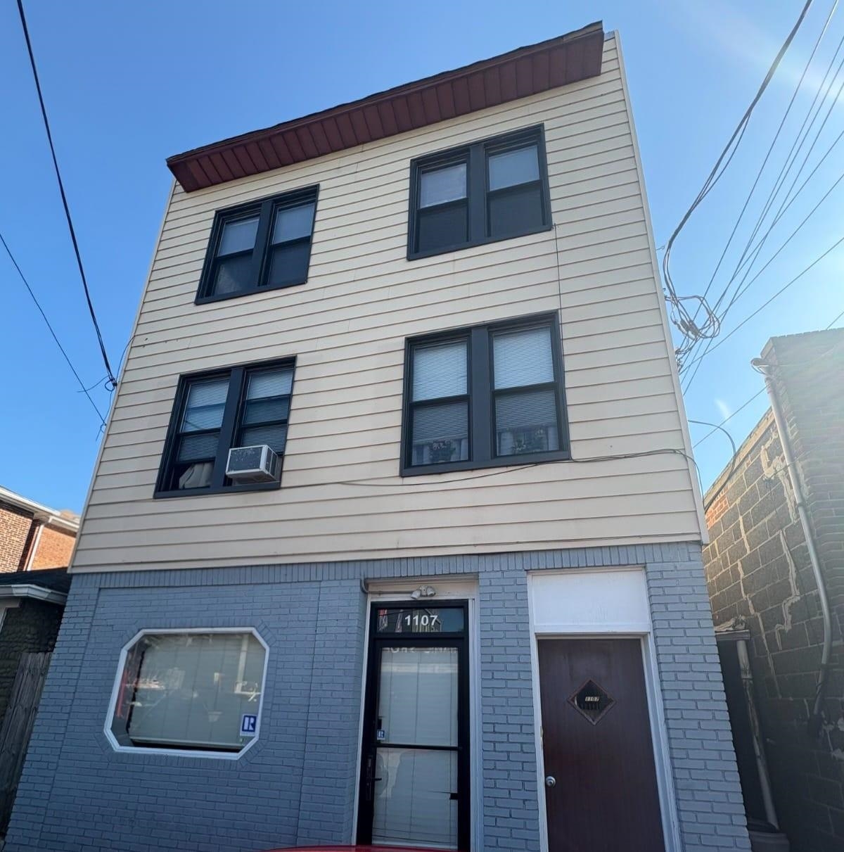 1107 72nd Street North Bergen NJ 07047