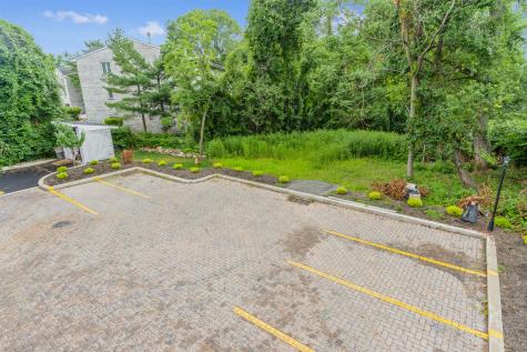 446 Grand Avenue Leonia NJ 07605