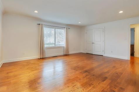 20 Franklin Avenue Wallington NJ 07057