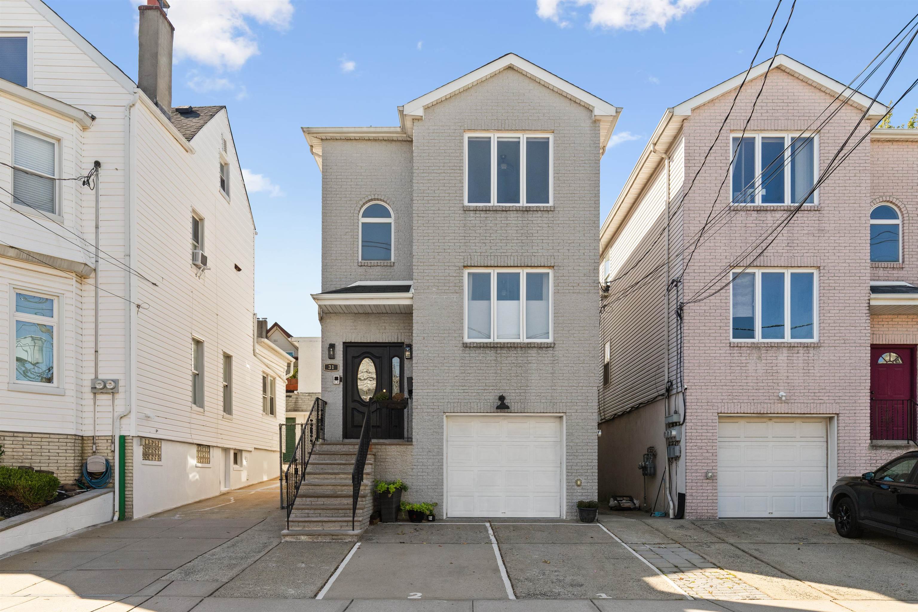 31 6th Street Harrison NJ 07029