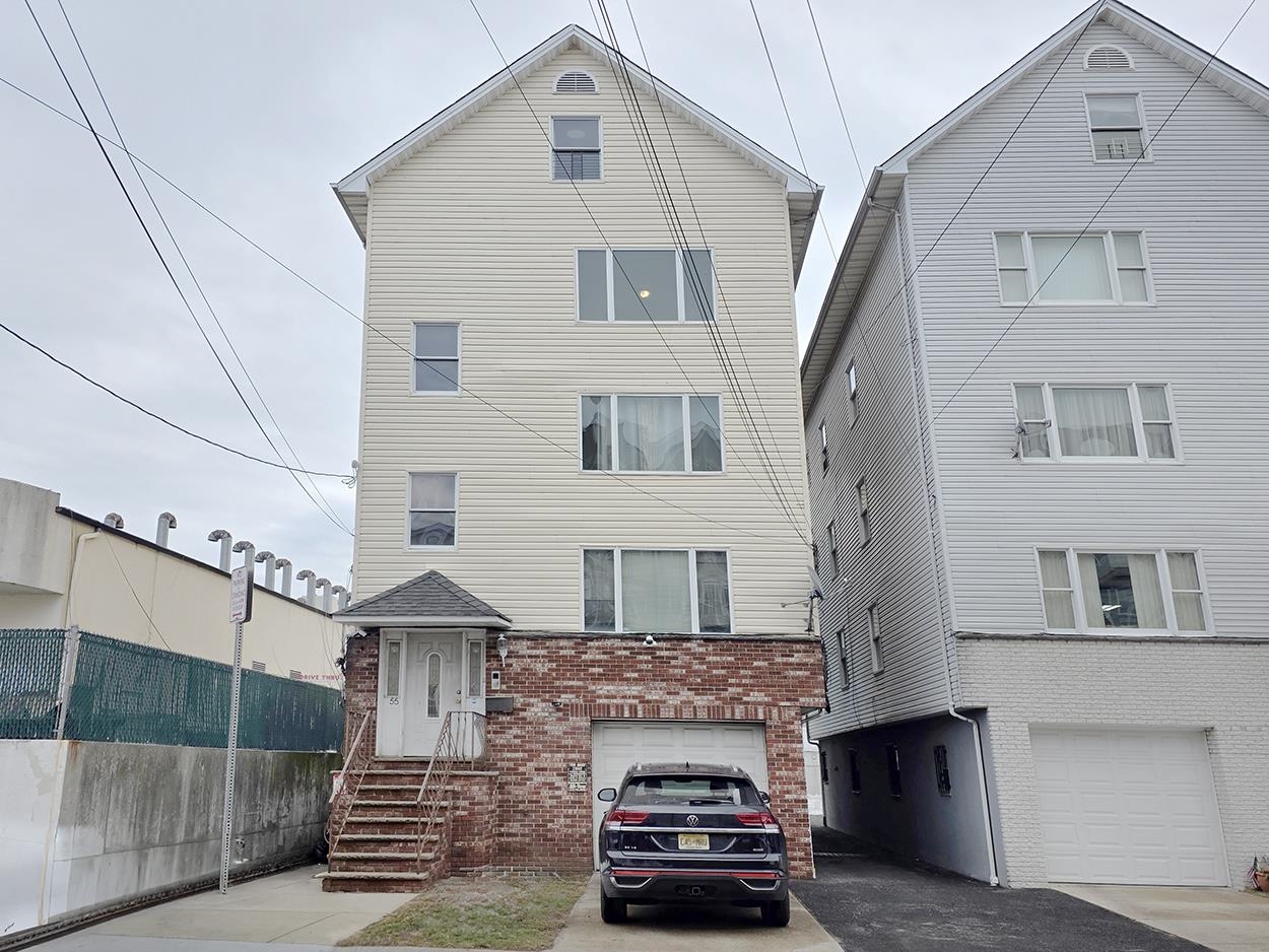 55 Ferguson Street Newark NJ 07105-2885
