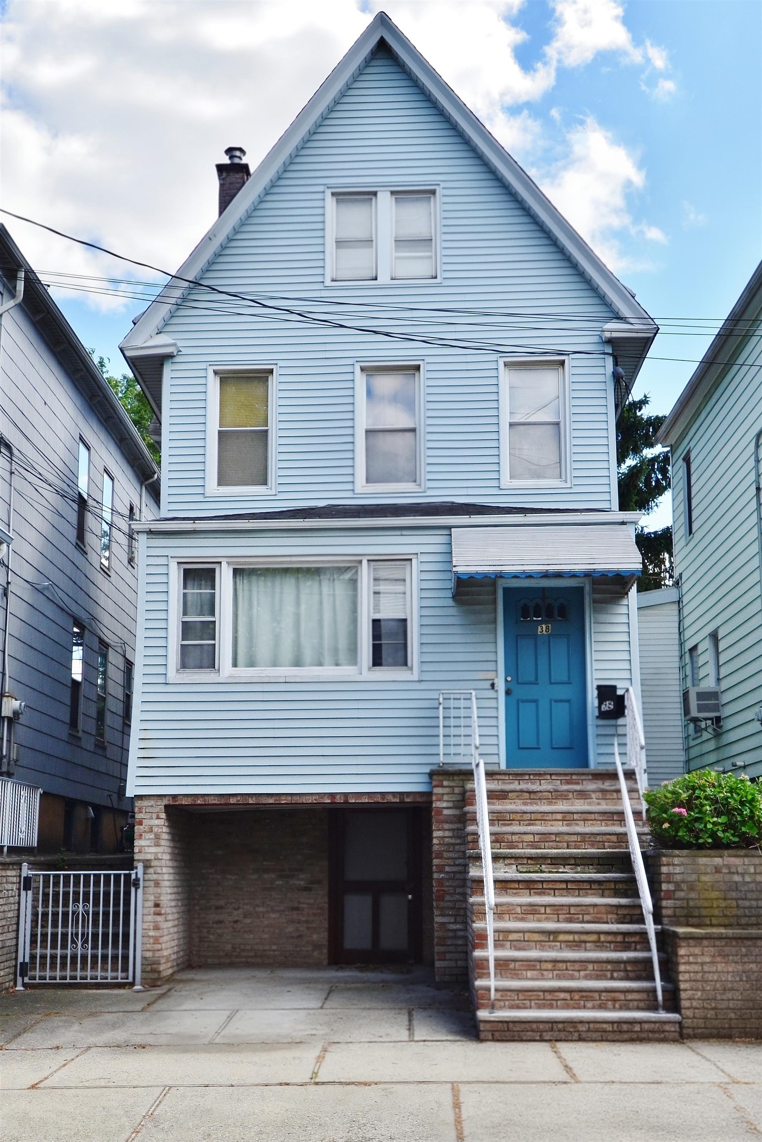 38 East 41st Street Bayonne NJ 07002