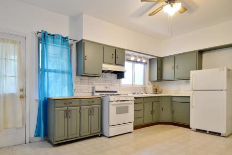 38 East 41st Street Bayonne NJ 07002