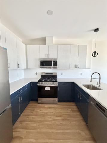 90 Avenue E Bayonne NJ 07002