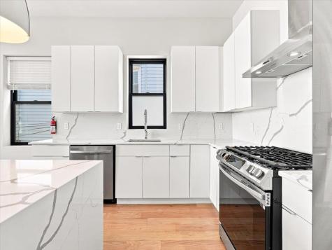 220 Freeman Avenue Jersey City NJ 07306