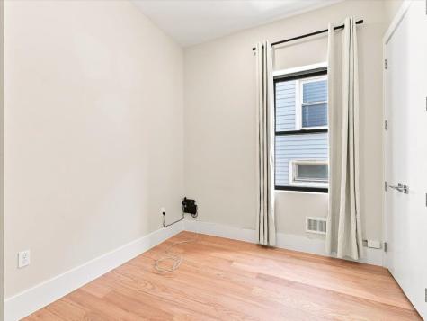 220 Freeman Avenue Jersey City NJ 07306