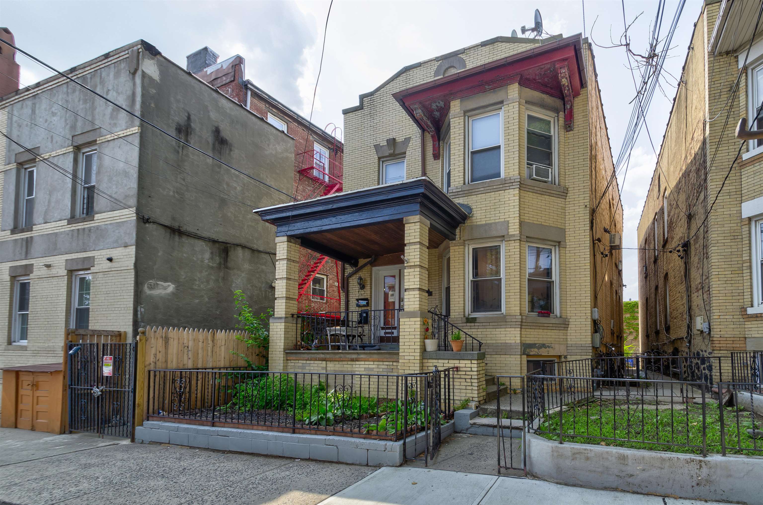 9 Concord Street Jersey City NJ 07306