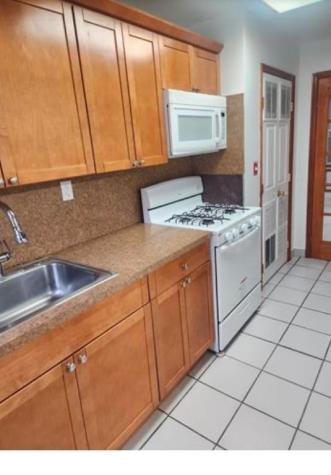 812 22nd Street Union City NJ 07087