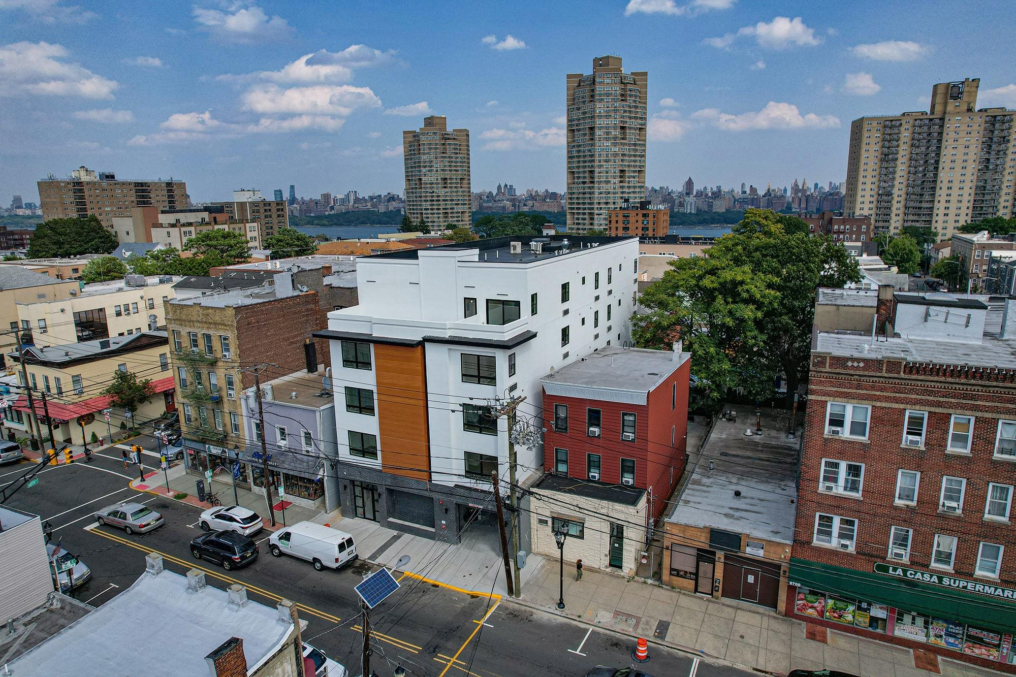 6710 Park Avenue Guttenberg NJ 07093