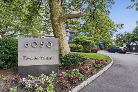 6050 Boulevard East West New York NJ 07093