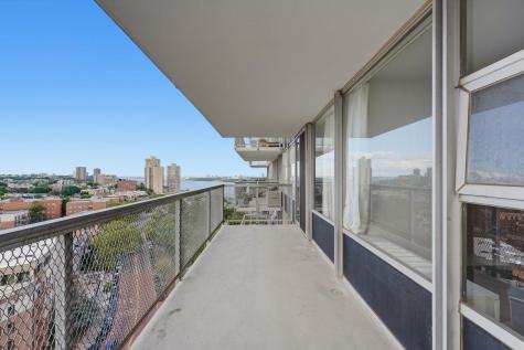 6050 Boulevard East West New York NJ 07093