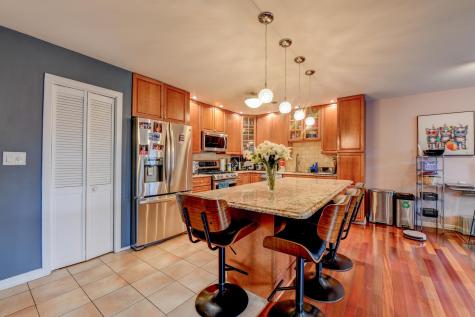572 Sanderling Court Secaucus NJ 07094
