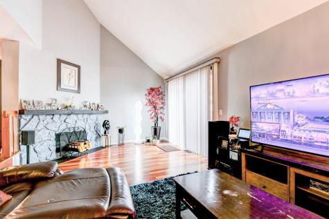 572 Sanderling Court Secaucus NJ 07094