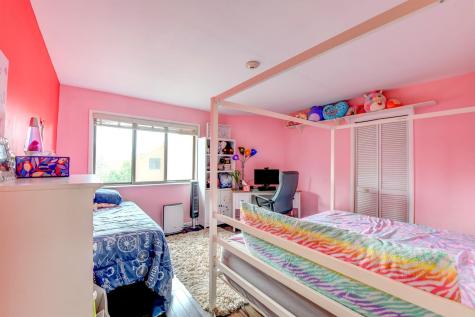 572 Sanderling Court Secaucus NJ 07094