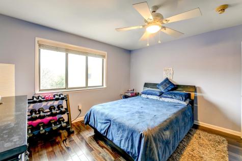 572 Sanderling Court Secaucus NJ 07094