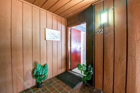 572 Sanderling Court Secaucus NJ 07094