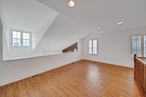 100 Abbie Court Guttenberg NJ 07093