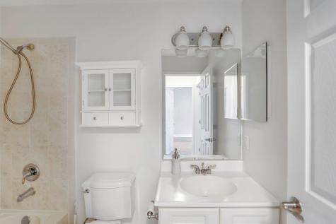 100 Abbie Court Guttenberg NJ 07093