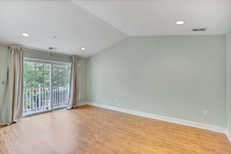 100 Abbie Court Guttenberg NJ 07093