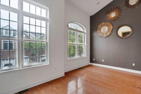 100 Abbie Court Guttenberg NJ 07093