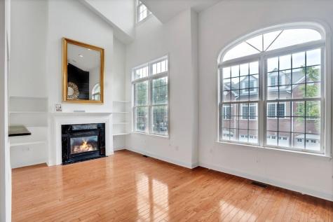 100 Abbie Court Guttenberg NJ 07093