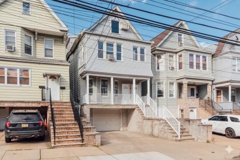 27 West 52nd Street Bayonne NJ 07002