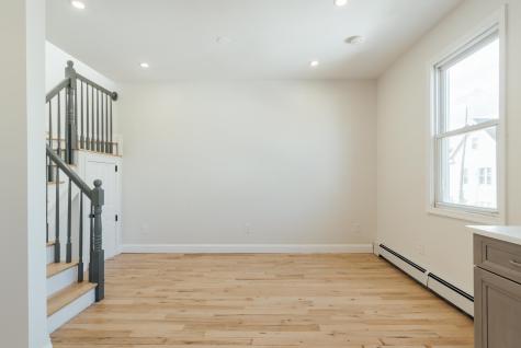 27 West 52nd Street Bayonne NJ 07002
