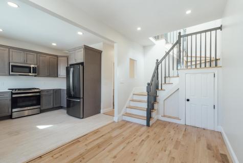 27 West 52nd Street Bayonne NJ 07002