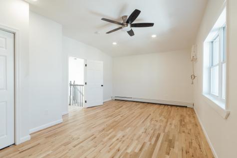 27 West 52nd Street Bayonne NJ 07002