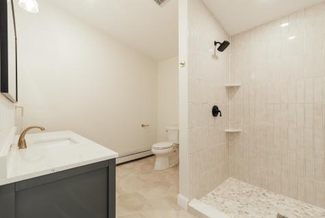 27 West 52nd Street Bayonne NJ 07002