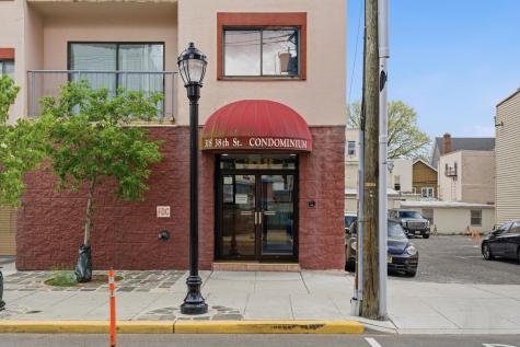 318 38th Street Union City NJ 07087