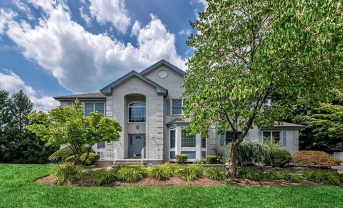 63 Hollybrook Road Paramus NJ 07652